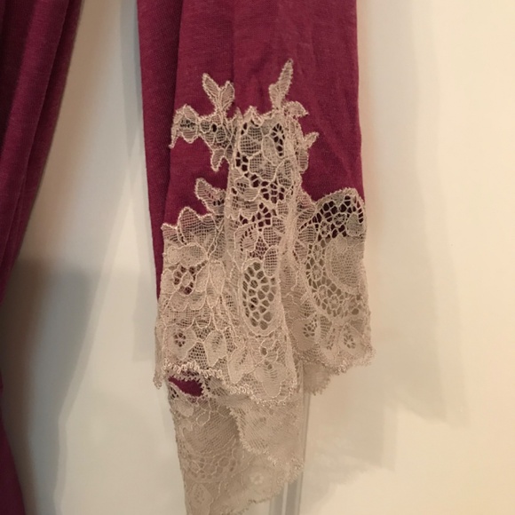 Brand nwot Natori Shangri-La Luxe Robe with antiqued lace - Picture 2 of 12